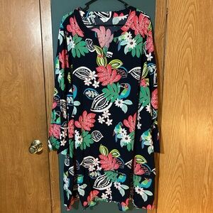 Colorful tropical print dress 🌺🦜